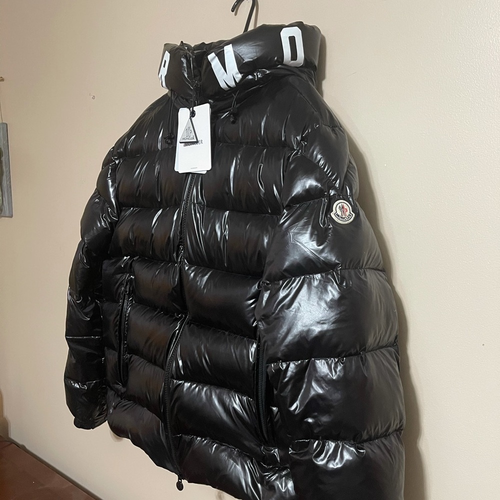 Moncler Salzman Down Jacket Size 5 (READ DESC)
